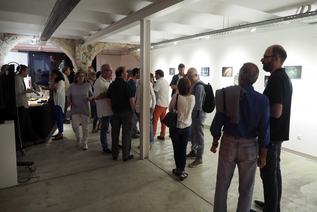 Inauguraci exposici fotogrfica I don't need to know you, de Katia Repina i Luca Aimi a l'espai Eat Art de Banyoles. PERE DURAN / NORD MEDIA