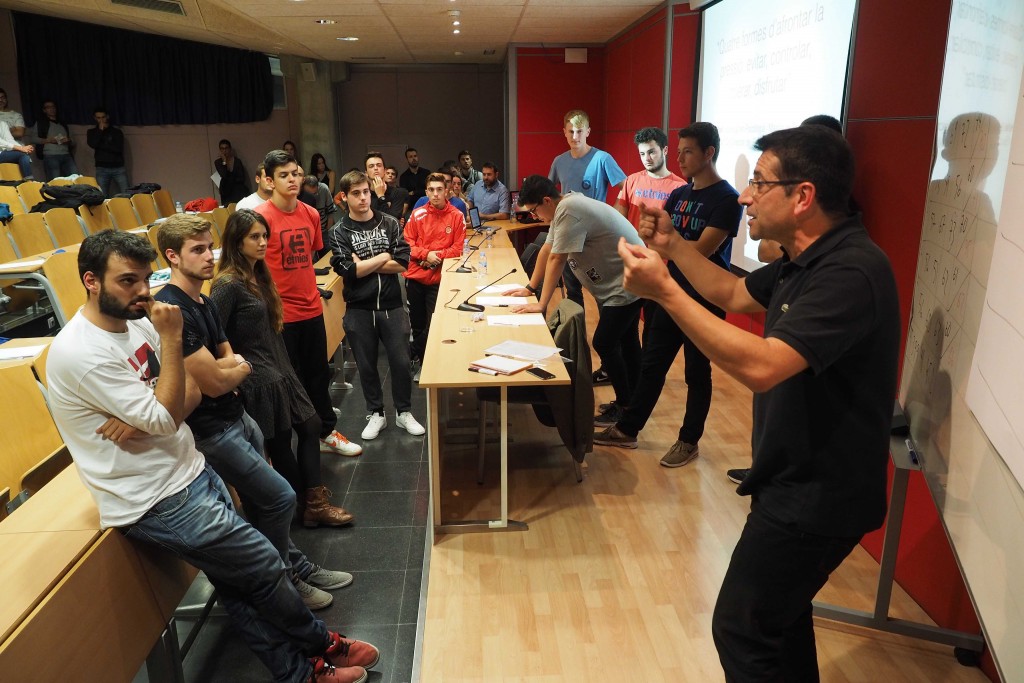 I Jornada de l'Esport David Moner a l'Euses Escola Universitària de la Salut i l'Esport a Salt. PERE DURAN / NORD MEDIA