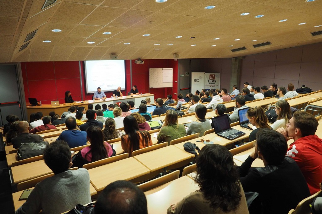 I Jornada de l'Esport David Moner a l'Euses Escola Universitària de la Salut i l'Esport a Salt. PERE DURAN / NORD MEDIA