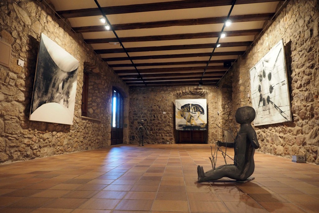 Exposició Absolut de Lluís Vilà al Castell de Benidormients de Castell d'Aro. PERE DURAN / NORD MEDIA